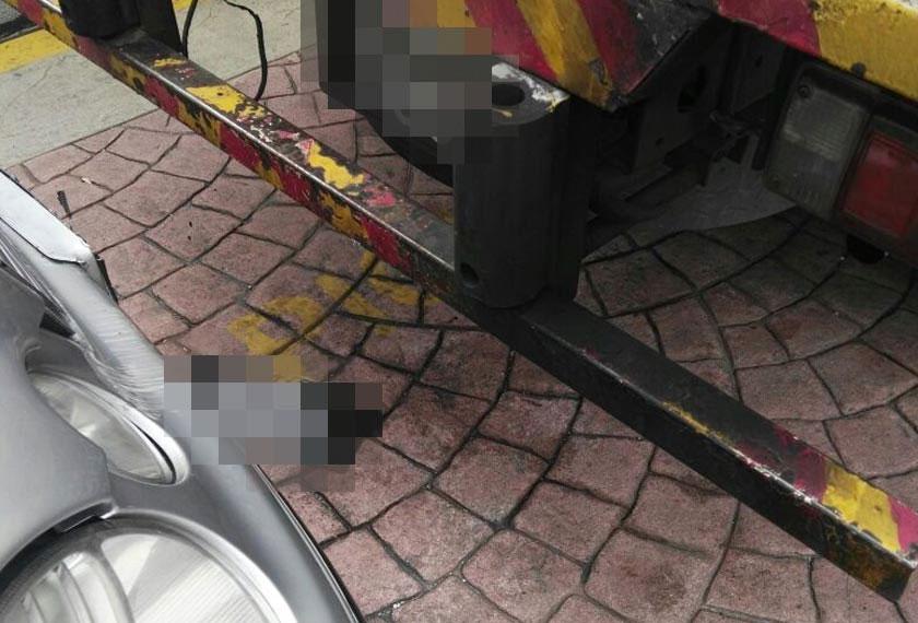 Dalam video berdurasi lima minit dan 39 saat itu, pemandu lori tersebut didakwa terlanggar kereta mewah Mercedes-Benz milik seorang 'Datuk' yang telah mengakibatkan badan kenderaan itu tercalar dan plet tertanggal.