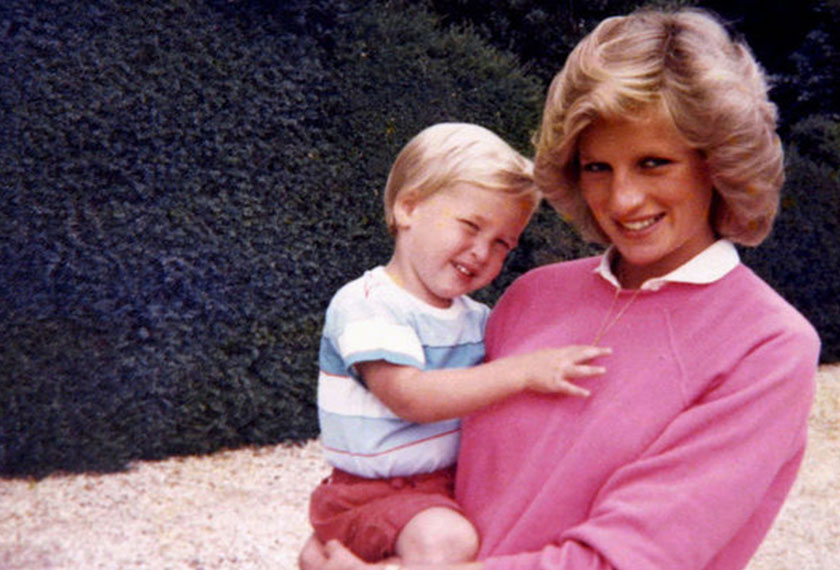 Diana terbunuh dalam kemalangan di Paris pada Ogos 1997 ketika William dan Harry masing-masing baru berusia 15 dan 12.