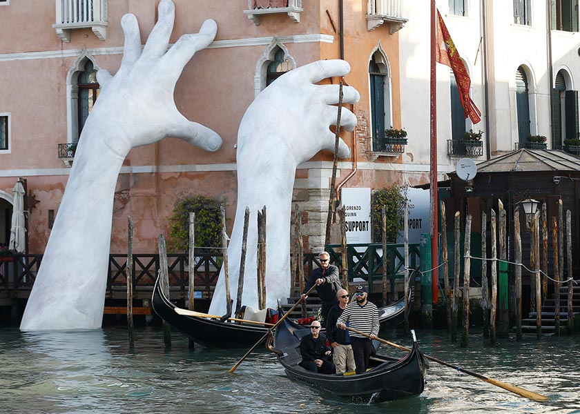 Stefano Rellandini / Reuters