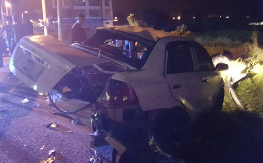 Keadaan kenderaan yang terlibat dalam kemalangan maut di Jalan Kamunting Lama. - Taiping Zone