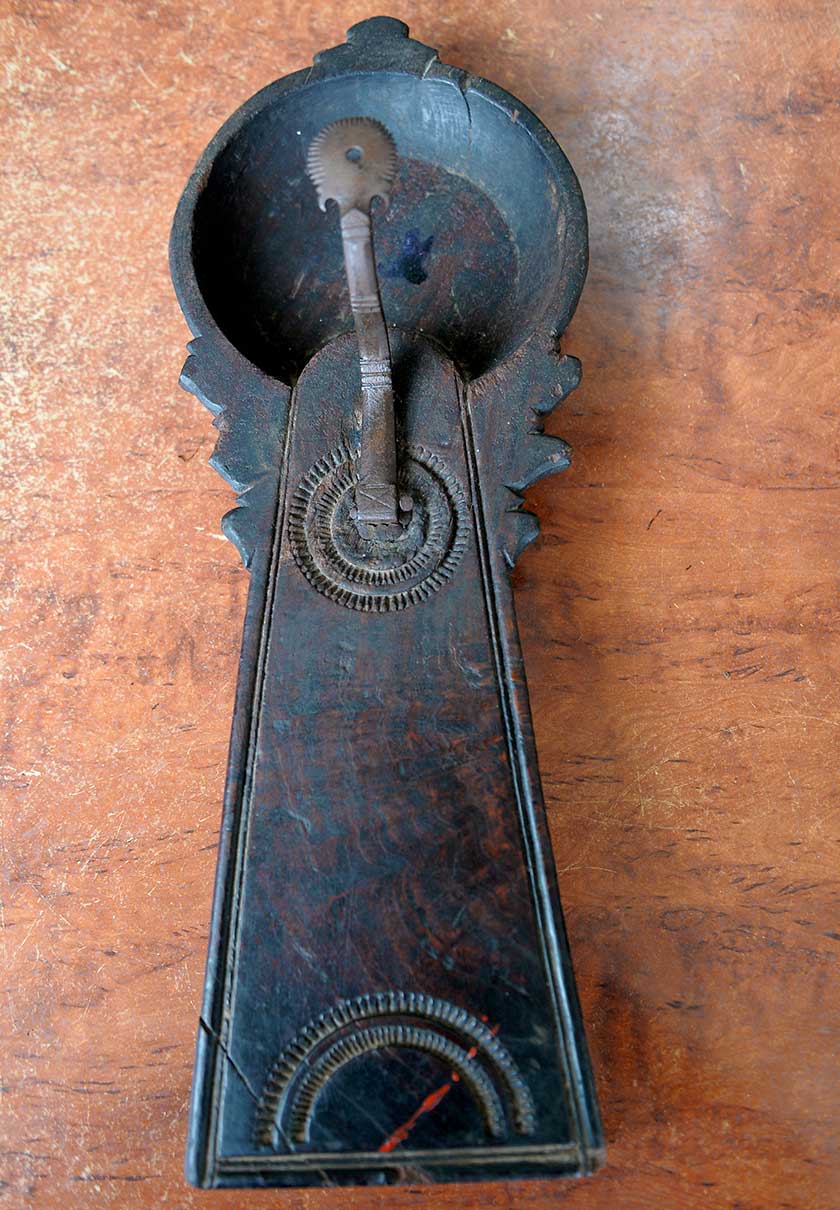 Setiap kukur kelapa ada cerita tersendiri dari segi seni reka dan buatannya. - Bernama