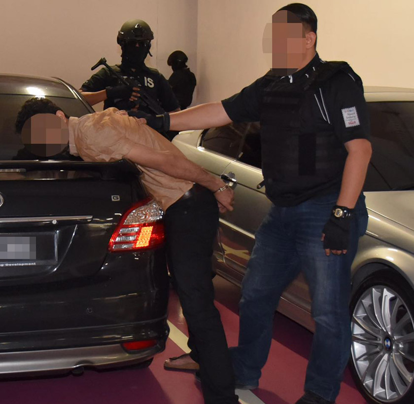 Kesemua suspek disyaki melakukan kesalahan di bawah bab via – kesalahan berkaitan dengan keganasan, Kanun Keseksaan (Akta 574). - Foto PDRM