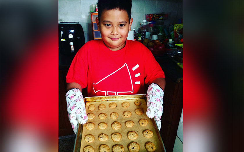 Ahmad Iszuddin berasakan dirinya perlu berbuat sesuatu untuk menyelamatkan spesies terancam tersebut. - Foto Bernama