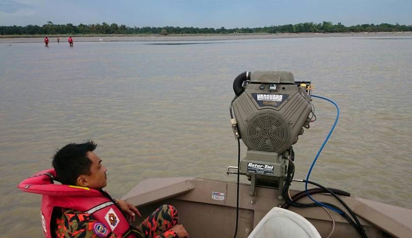 Pasukan penyelamat melibatkan beberapa agensi iaitu Maritim Malaysia, Jabatan Bomba dan Penyelamat, pasukan Polis Marin, Angkatan Pertahanan Awam dan turut dibantu nelayan tempatan.