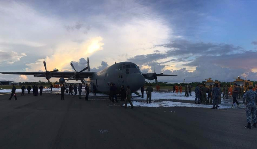 Pesawat C130 milik TUDM berjaya mendarat cemas di Lapangan Terbang Labuan petang ini.