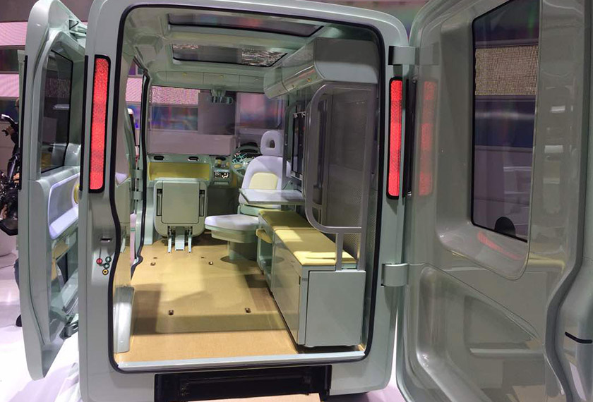 Kenderaan konsep EV keluaran Daihatsu 'DN Pro Cargo' dipertontonkan kepada pengunjung Tokyo Motor Show 2017.