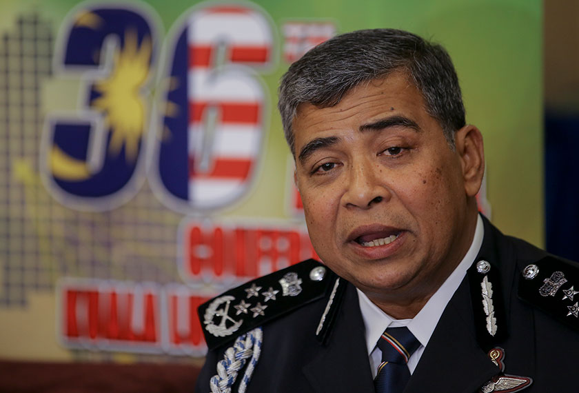 Menurut Khalid, persaraannya yang dibuat awal sehari sebelum hari lahirnya diputuskan sendiri. - Gambar fail