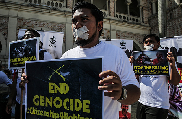 Protes tentang keganasan dan penindasan terhadap etnik Rohingya sering dianjurkan oleh negara-negara berpengarauh serantau seperti Malaysia dan Indonesia. - Gambar fail