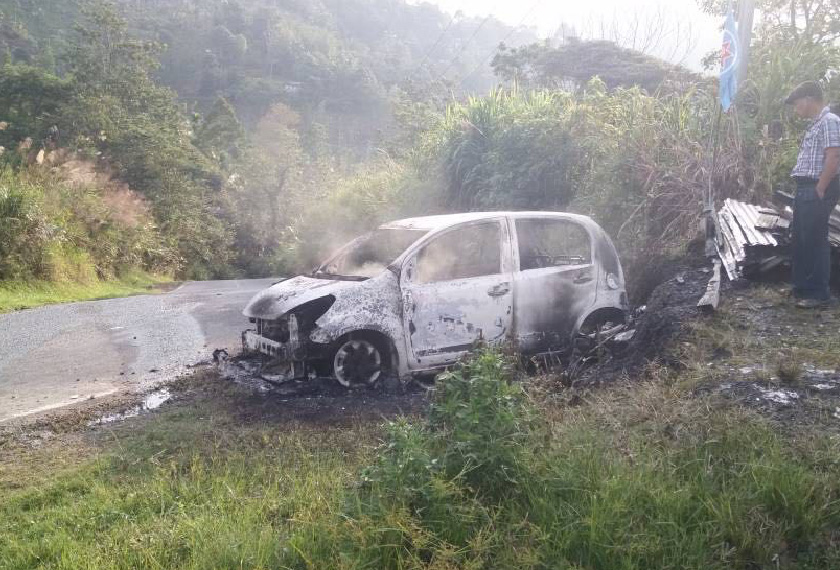 Dalam kejadian jam 7.30 pagi tadi, mangsa yang identitinya masih di kenalpasti sudah dibawa ke Hospital Tuaran untuk tindakan lanjut. - Foto Astro AWANI