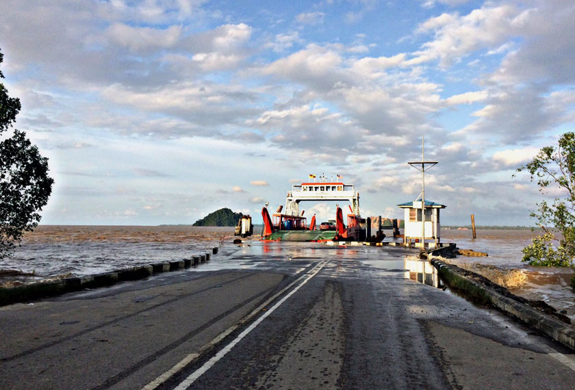 Ini merupakan jeti Sebuyau. - Credit Facebook/mysebuyau