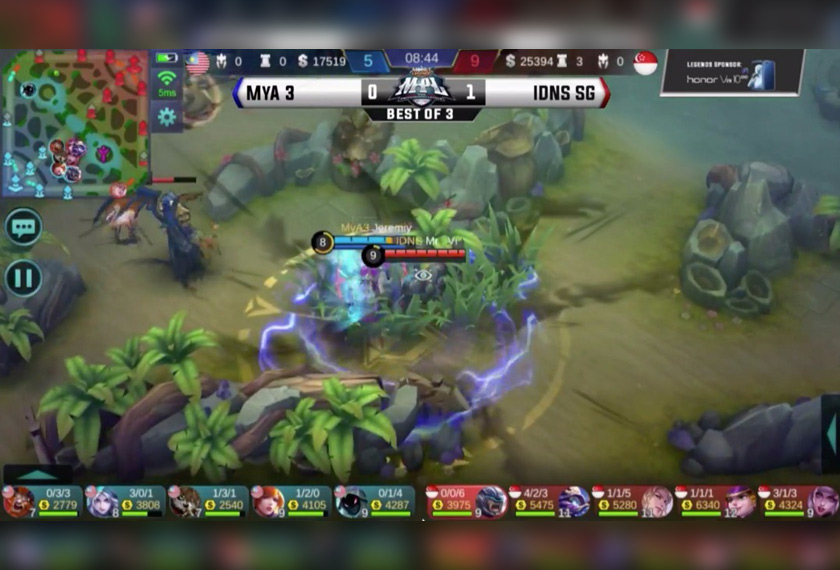 Mr Vi (Victor Lin Jin Shun) menggunakan hero tank Johnson dengan menggunakan skil ketiga Rapid Touchdown untuk mengejar dan memegunkan pihak lawan. - Foto Facebook / Mobile Legends