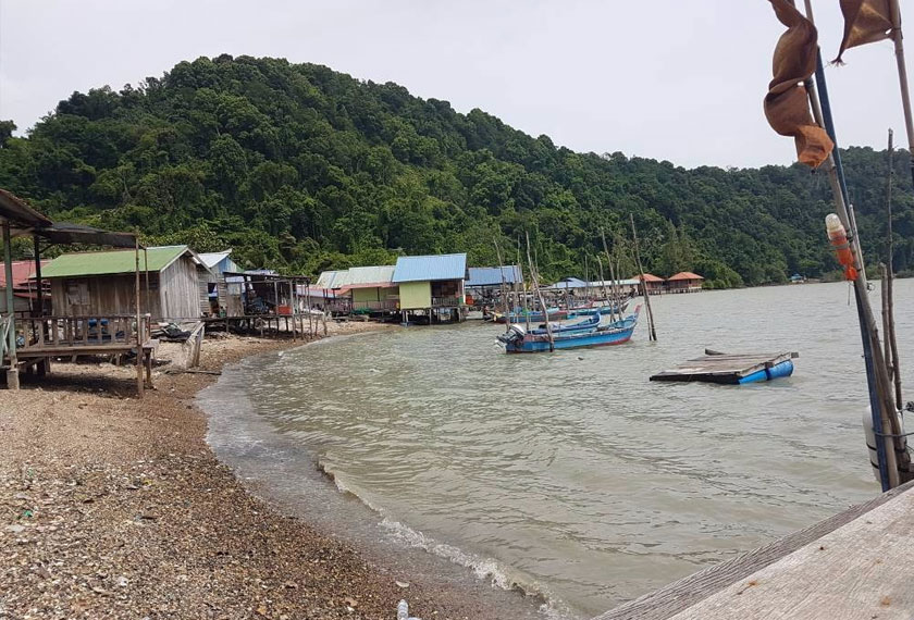 Penduduk di Pulau Aman, Pulau Pinang bergantung kepada hasil laut.