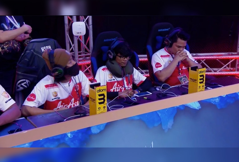 Ramai juga tertanya-tanya bagaimana rekaan jersi terbaharu Team Saiyan selepas menjadi milik majoriti AirAsia yang seterusnya dijenamakan semula sebagai AirAsia Saiyan. - Foto Facebook / Mobile Legends