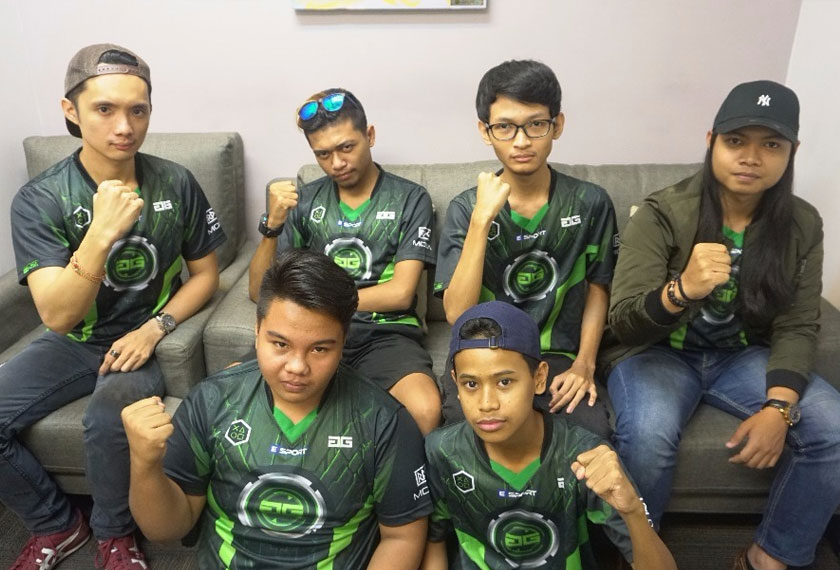 ICON MY terdiri daripada Syno, Unta, CometoPapa, Error, Ketum, Zen dan Bob. Mereka bersedia untuk menjadi yang terbaik di Malaysia. - Foto Astro AWANI / MARIAH AHMAD