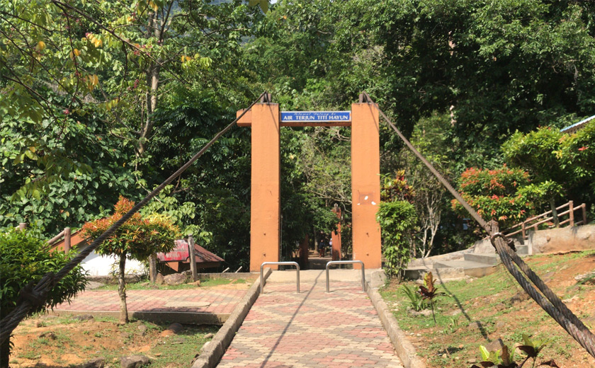 Bagi pengunjung setia Titi Hayun, anda pasti ingat jambatan gantung ini - Foto Astro AWANI / Hilal Azmi