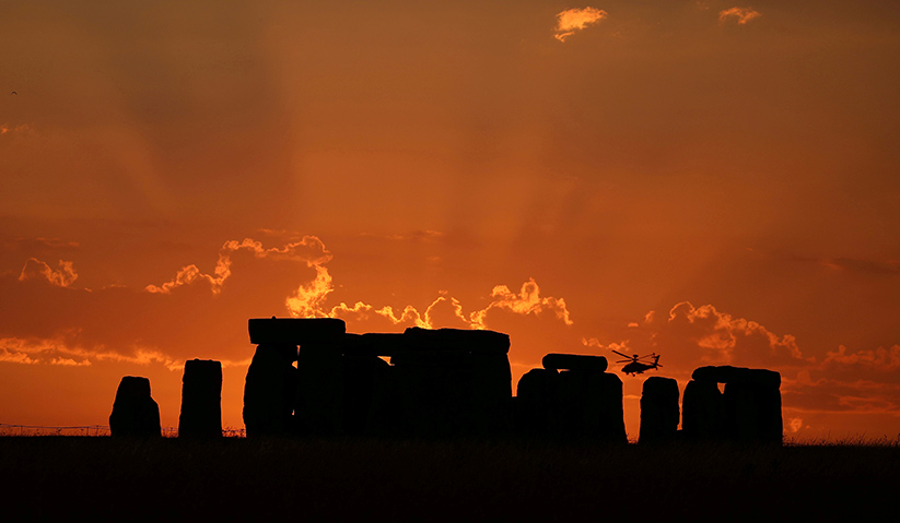 Menurut pengkaji ramalan cuaca, suhu tersebut merupakan yang tertinggi munggu lalu dengan rekod 70 peratus. -Reuters 