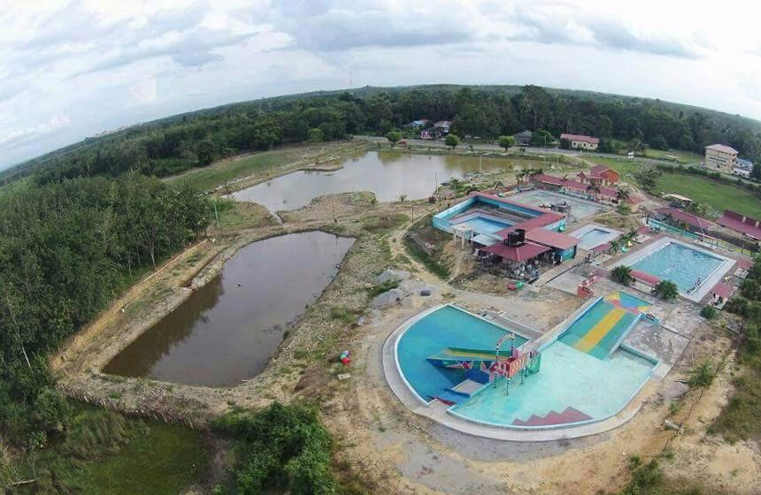 Hasil pemikiran kreatif Wahid, kerajaan negeri telah mengiktiraf idea itu apabila beliau menerima Anugerah Inovasi Jabatan Swasta Negeri Pahang 2016. -Gambar fail