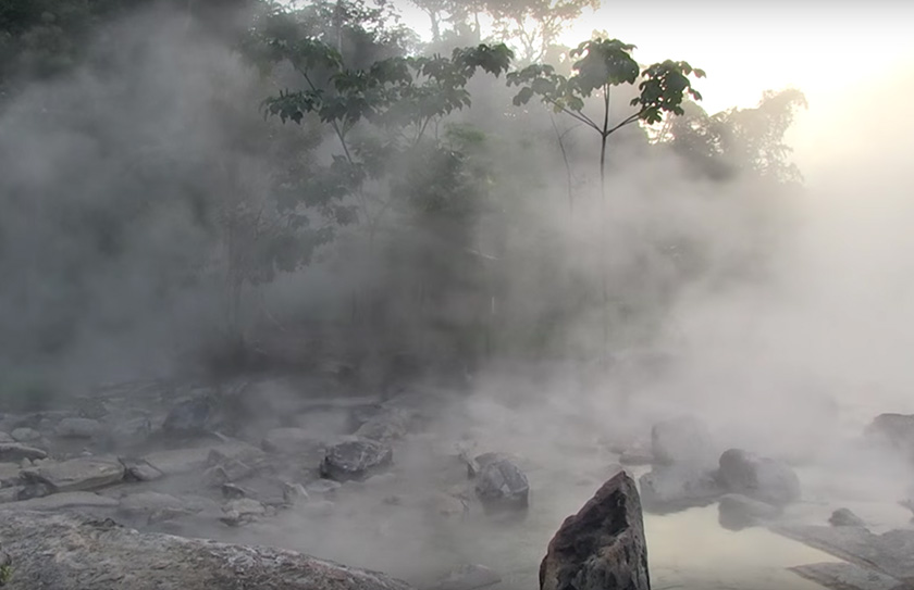 Lokasi ini bebas dikunjungi sesiapa yang sanggup bersabar dengan perjalanan mencabar dan persekitaran yang tidak selesa. - www.boilingriver.com