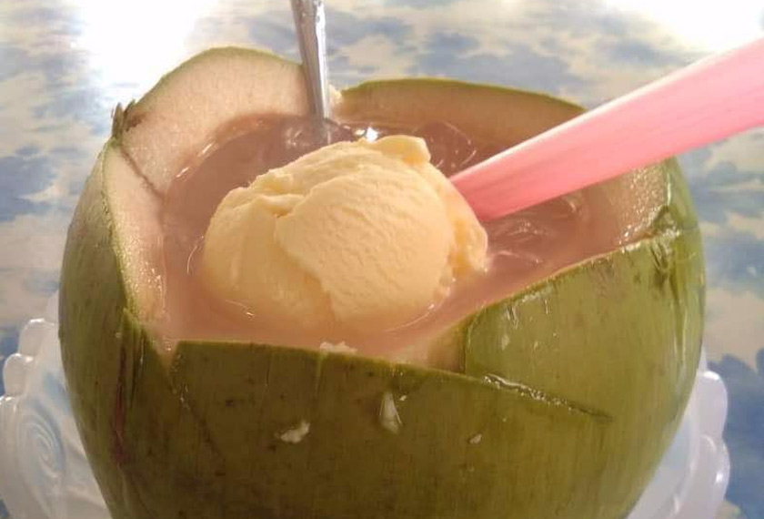 Minuman yang dinamakan ABC Kelapo Jando Pulang. Astro AWANI / SHUHADA KADIR