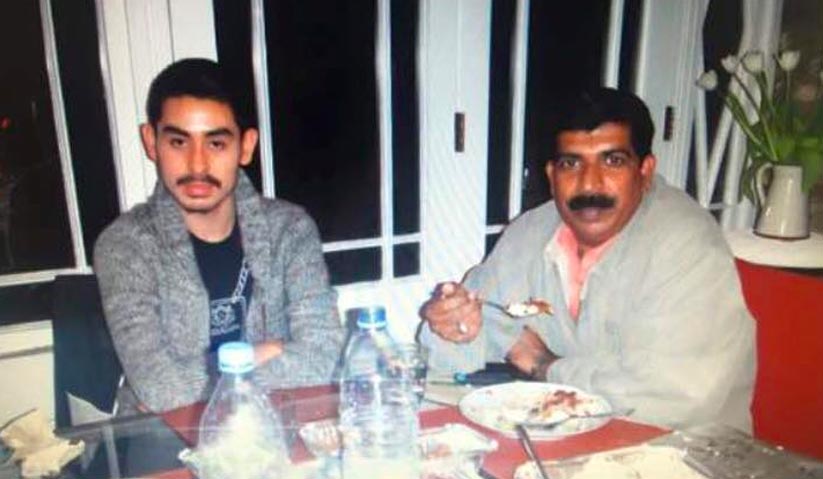 Datuk Sugumaran bersama Tunku Jalil - Foto Facebook Raja Zarith Sofiah