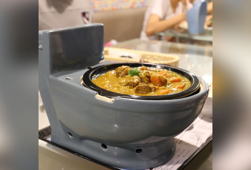 Pengusaha kedai makan seharusnya mengambil maklum budaya tempatan sama ada ia sesuai atau sebaliknya untuk dilakukan di negara ini. Foto: Instagram/janesyjuico