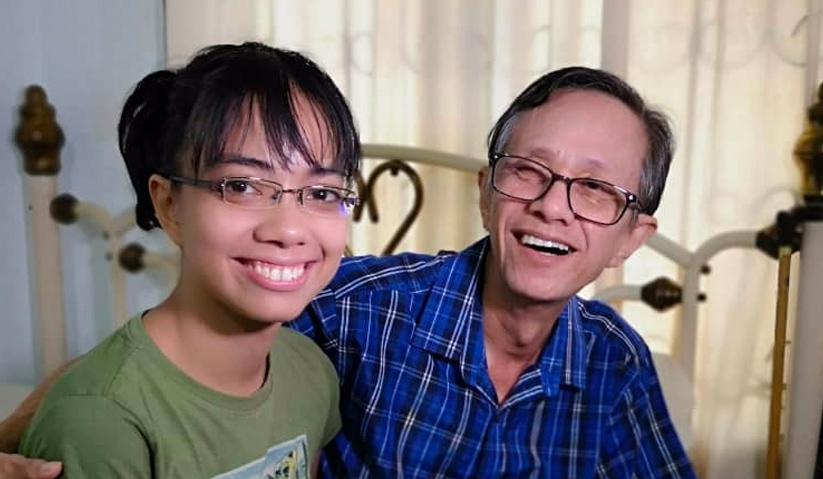 Karl bersama anak perempuannya, Inessa.- Astro AWANI