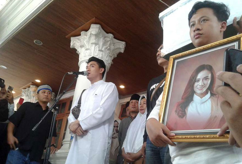 IFAN berucap mewakili keluarga pada pengebumian isterinya, Allahyarham Dylan Sahara pada Selasa.