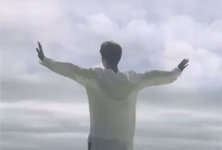 Jimin menggelarkan rakannya daripada BTS, V sebagai jurufoto terbaik!