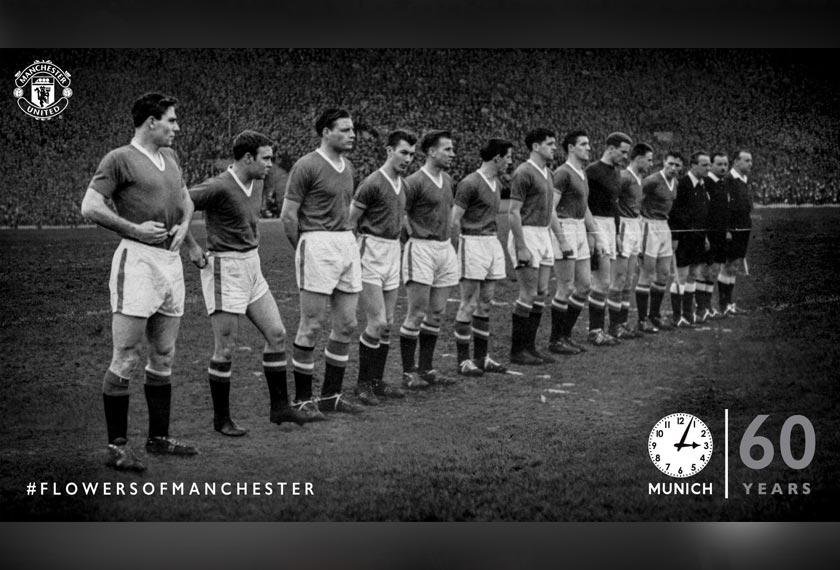 Laman web rasmi Manchester United turut memaparkan gambar barisan pemain yang terkorban dalam nahas pesawat di Munich pada 1958 - Foto www.manutd.com