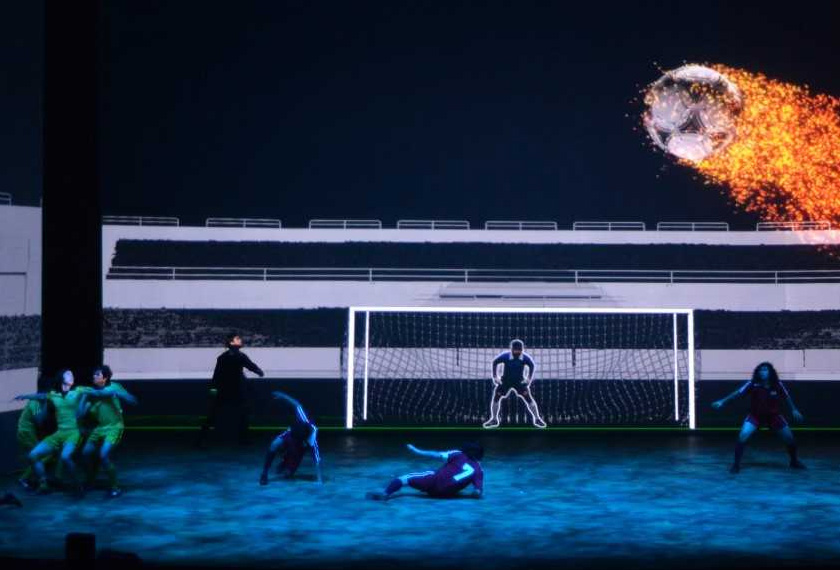 Penggunaan visual dan kesan khas antara elemen paling menarik dalam OlaBola The Musical./FOTO Enfiniti