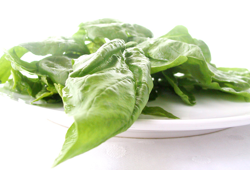 Haba boleh menyebabkan nitrat daripada bayam mengubah sifat-sifat karsinogenik toksik terutamanya pabila ia dipanaskan untuk kali kedua