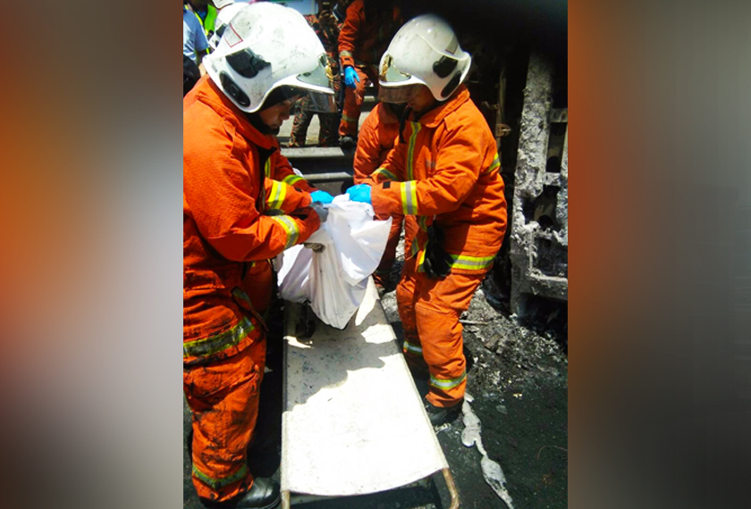 Memetik kenyataan Pusat Gerakan Operasi Bomba Selangor, kebakaran hanya membabitkan bahagian hadapan treler.
