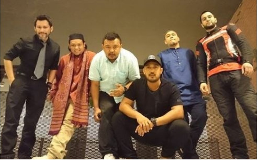 Cat Ruffedge Amer punca Ruffedge bergabung semula - Cat Farish | Awani