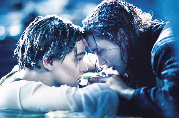 Kate Winslet mengalami hypothermia kerana enggan memakai sut khas untuk babak di lautan.