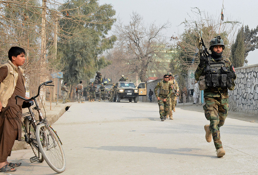 Serangan juga mencederakan 25 yang lain, dan turut memaksa pejabat NGO itu digantung operasinya. Foto: AP