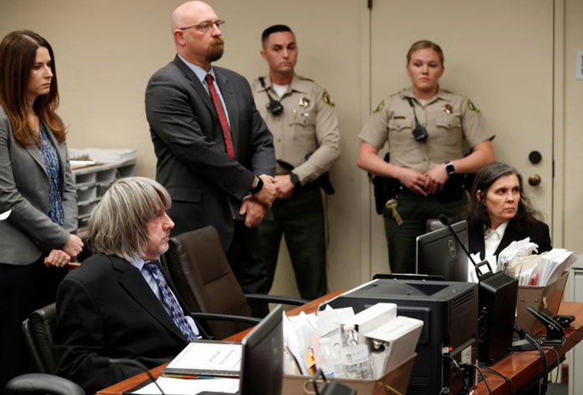David dan  Louise Turpin hadir di Mahkamah Riverside County untuk perbicaraan - Foto: Reuters