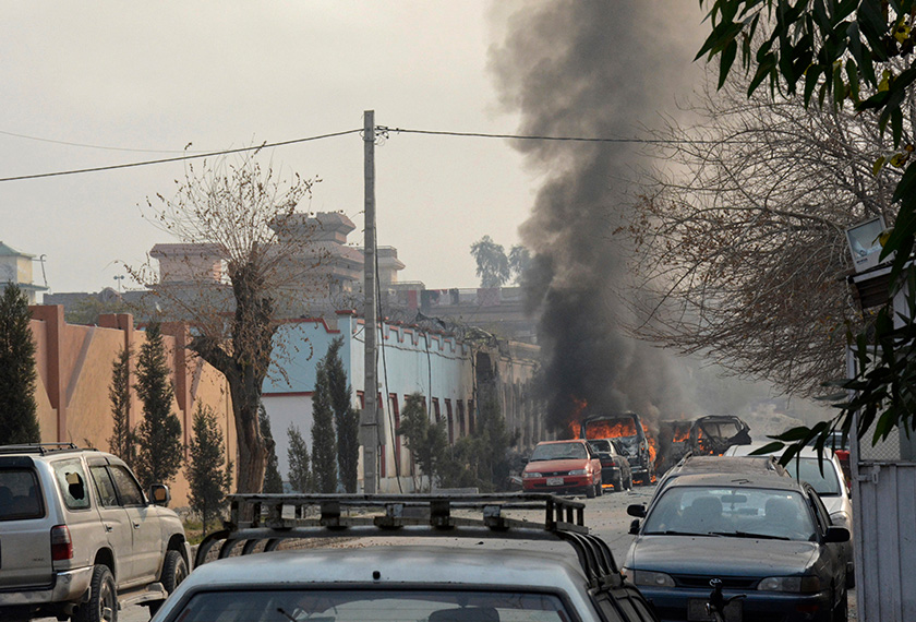 Serangan turut menyaksikan pertempuran antara polis dan militan Daish berlangsung selama 10 jam. Foto: AP