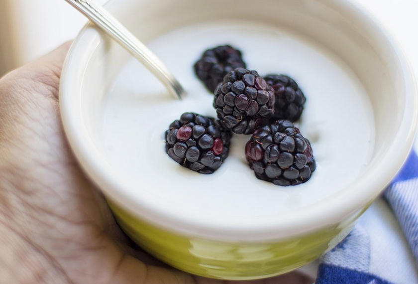 Yogurt mengandungi probiotik penting, atau bakteria baik. - FOTO: pixabay.com