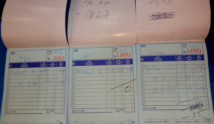 Antara resit dan catatan yang dirampas pada serbuan itu.