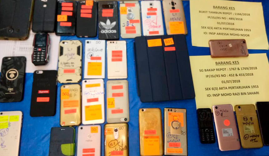 Antara barangan yang dirampas pada serbu pada Op Saga yang dilakukan di sekitar Pulau Pinang.