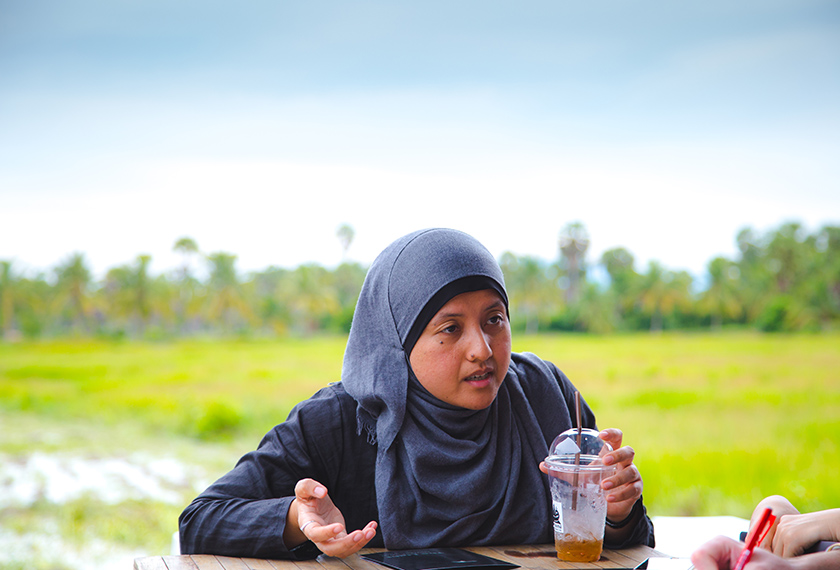 Ampannee Satoh berbicara tentang kebangkitan politiknya di Arles, Perancis, ketika pameran 'The light' di Patani Artspace. Muhaimin E-taela/Ceritalah