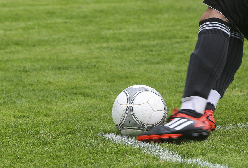 Malaysia sebenatnya mampu berdiri sama tinggi dengan negara-negara lain, asalkan sedia untuk membuat perubahan. - Gambar fail