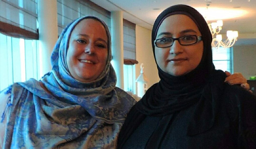 Percubaan mengenakan hijab membawa pengalaman tersendiri bagi Ellie. - World Hijab Day