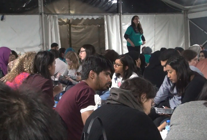 Projek ‘open iftar’ yang diwujudkan di bawah payung “The Ramadan Tent Project” ini, memberi fokus kepada mengeratkan silaturahim tidak kira sama ada sesama umat Islam di London, mahupun bukan Islam dengan cara berbuka bersama.