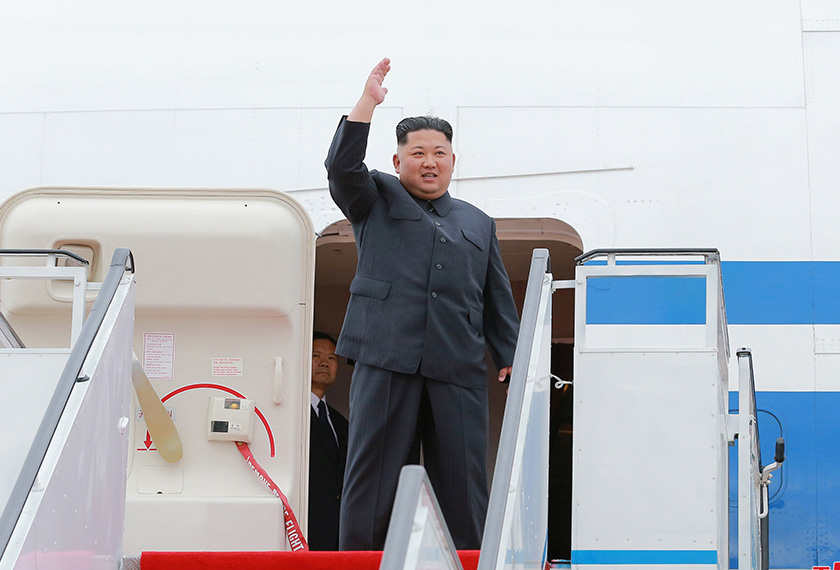 ada yang menarik mengenai busana Jong Un dan berikut adalah antara empat perkara yang anda perlu tahu mengenai baju Mou Suit ini