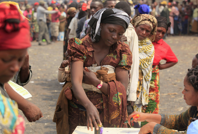 Wanita di Kango tidak mampu berdaya-saing setelah bertahun-tahun berada dalam situasi pertumpahan darah. -Foto Reuters