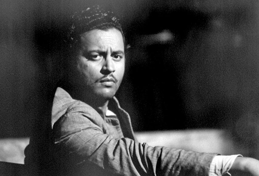 Guru Dutt berdepan tekanan perasaan yang melampau.