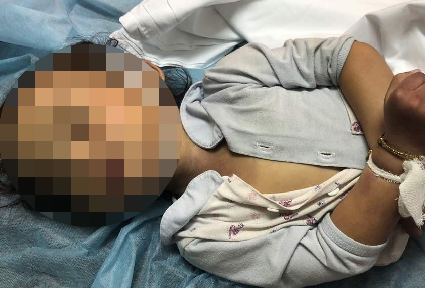 Nur Awfa Humaisha' Muhammad Ali Riduan ditemui ibunya dalam keadaan kebiruan dan kaku sekitar 1 petang tadi. - Foto Astro AWANI