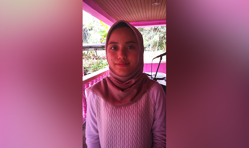 Esm Noratikah Samsul, 22 tahun.