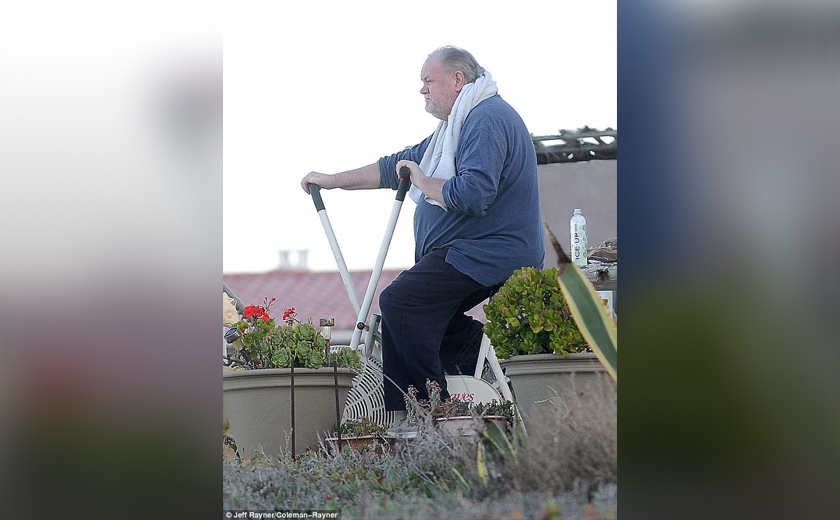 Thomas Markle menarik diri dari menghadiri majlis perkahwinan itu selepas dilaporkan terpaksa menjalani pembedahan jantung awal minggu ini. - Foto fail agensi